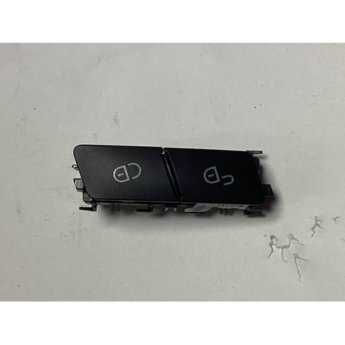 Mercedes W204 W212 Merkezi Kilit Düğmesi 10023299 A2049058502