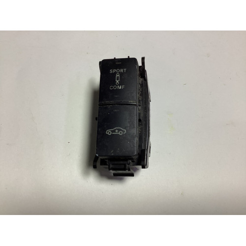 Mercedes W212 Süspansiyon Air Düğmesi A2128207310