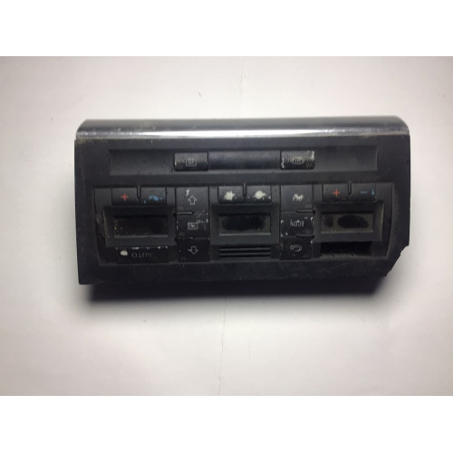 Audi A4 B6 Klima Kontrol Paneli 8E0820043H 0680080