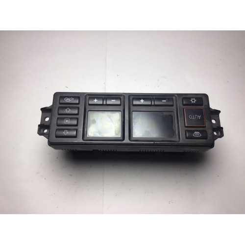 Audı A3 Klima Paneli 8L0820043D 5HB007608-04