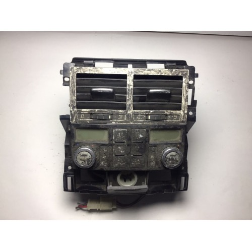 Volkswagen Touareg Hava Akış Izgarası 7L6819203
