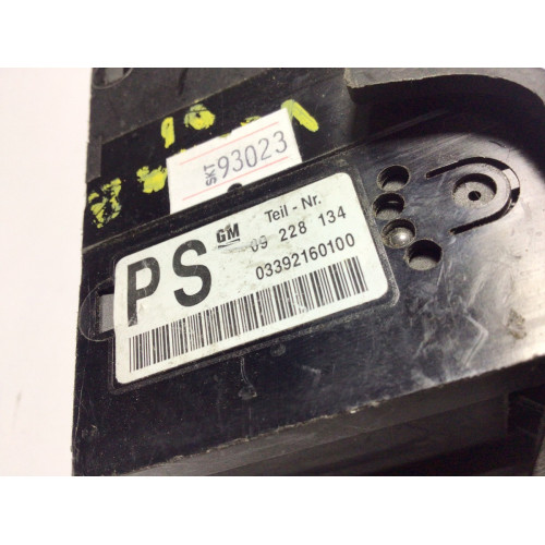 Opel Vectra B 36 Far Anahtar Kontrol Ünitesi 09228134