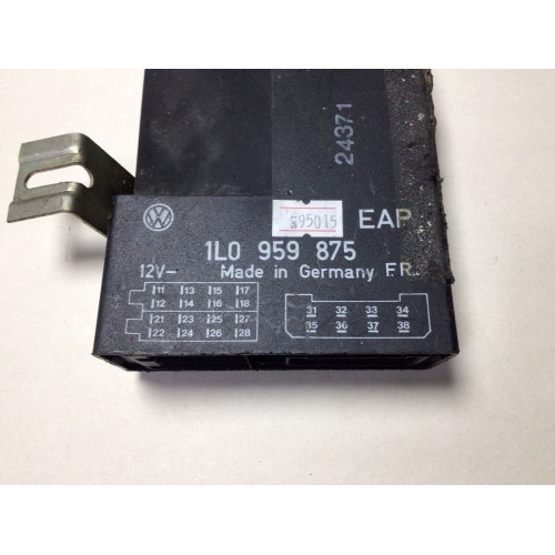 Volkswagen Passat Elektrikli Cam Kontrol Modülü 1L0959875