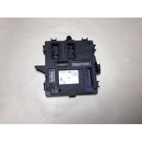 Renault Clio 5 Sigorta Body Beyni 284B13925R