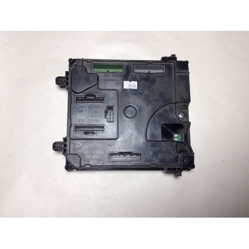 Renault Laguna 3 Sigorta Body Beyni 5WY8645D 284B16615R