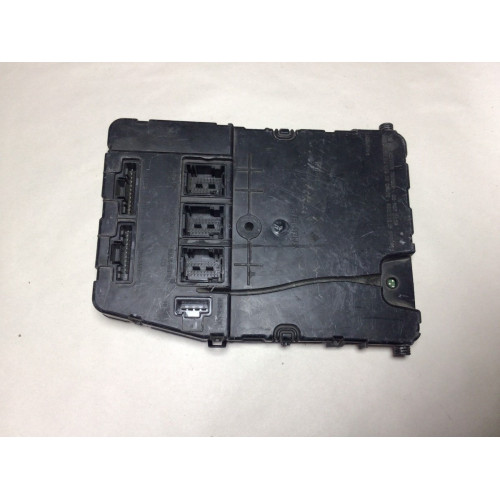 Renault Megane 2 Sigorta Body Beyni 8200525384