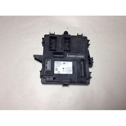 Renault Clio 5 Sigorta Body Beyni 284B15713R