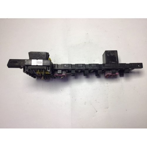 Audi 80 Sigorta Body Beyni 893937503