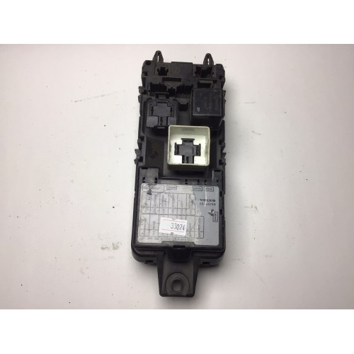 Volvo V40 S40 Sigorta Body Beyni 30865169