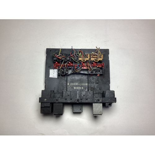 Volkswagen Caddy Passat Konfor Beyni 3C8937049D