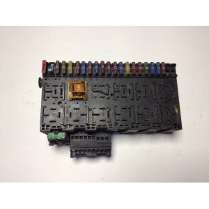 Volkswagen Transporter T4 Sigorta Body Beyni 357937039