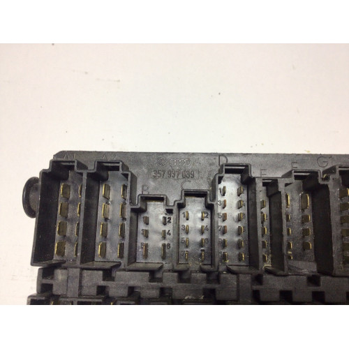 Volkswagen Transporter T4 Sigorta Body Beyni 357937039