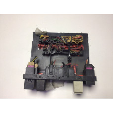 Volkswagen Passat B6 Sigorta Body Beyni 3C0937049AE