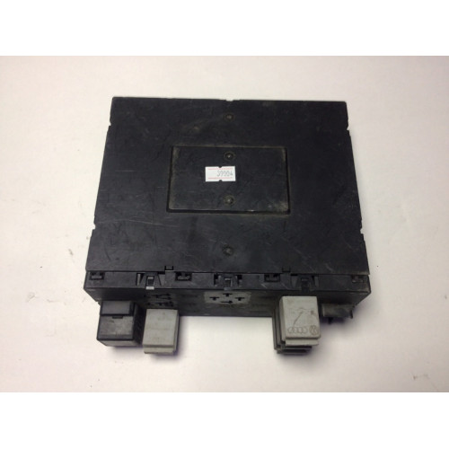Volkswagen Passat B6 2.0 Sigorta Body Beyni 3C0937049J