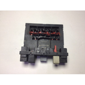 Volkswagen Golf Jetta  Sigorta Body Beyni 3C0937049E