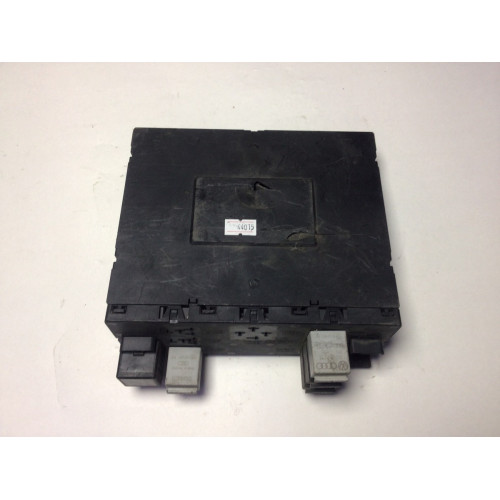 Volkswagen Passat B6 2.0 Sigorta Body Beyni 3C0937049J