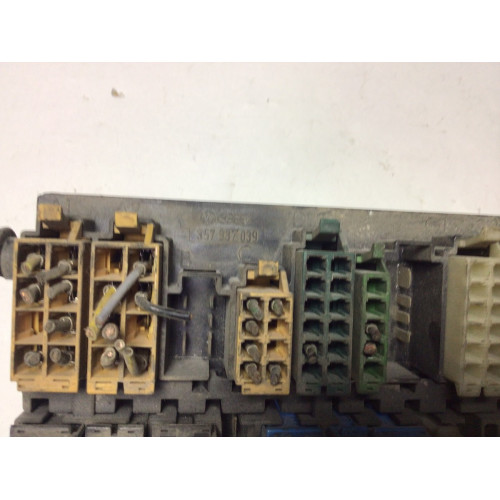Volkswagen Transporter T4 Sigorta Body Beyni 357937039