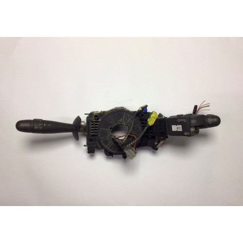 Renault Laguna Far Sinyal Kolu 8200002460