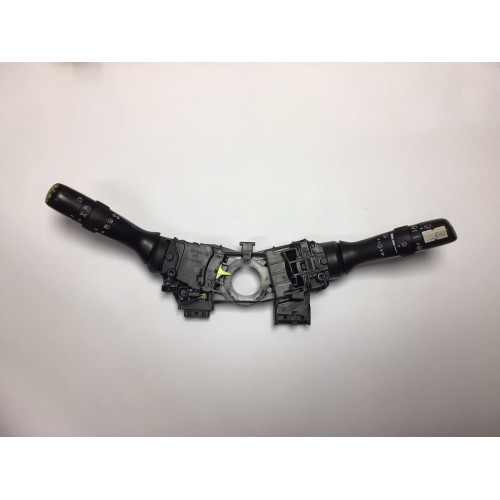 Toyota Verso Far Sinyal Kolu 0520017F421