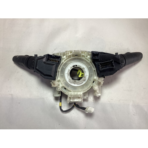 Nissan Micra Far Kolu Sinyal Kolu Silecek Kolu 255408H700
